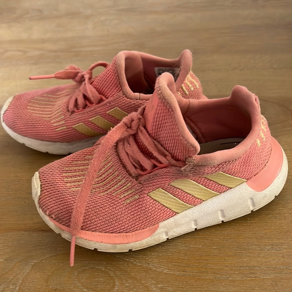 Girls Nike size 11 Pink